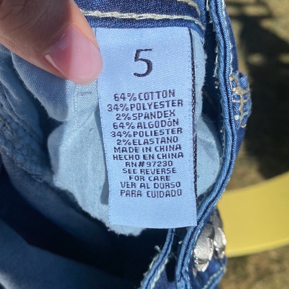 Almost Famous Jeans - Picture 6 of 6